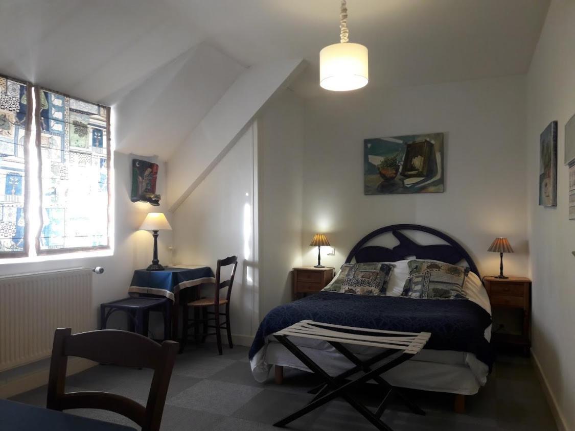 Logishotels Le Relais Du Quercy Meyssac Buitenkant foto