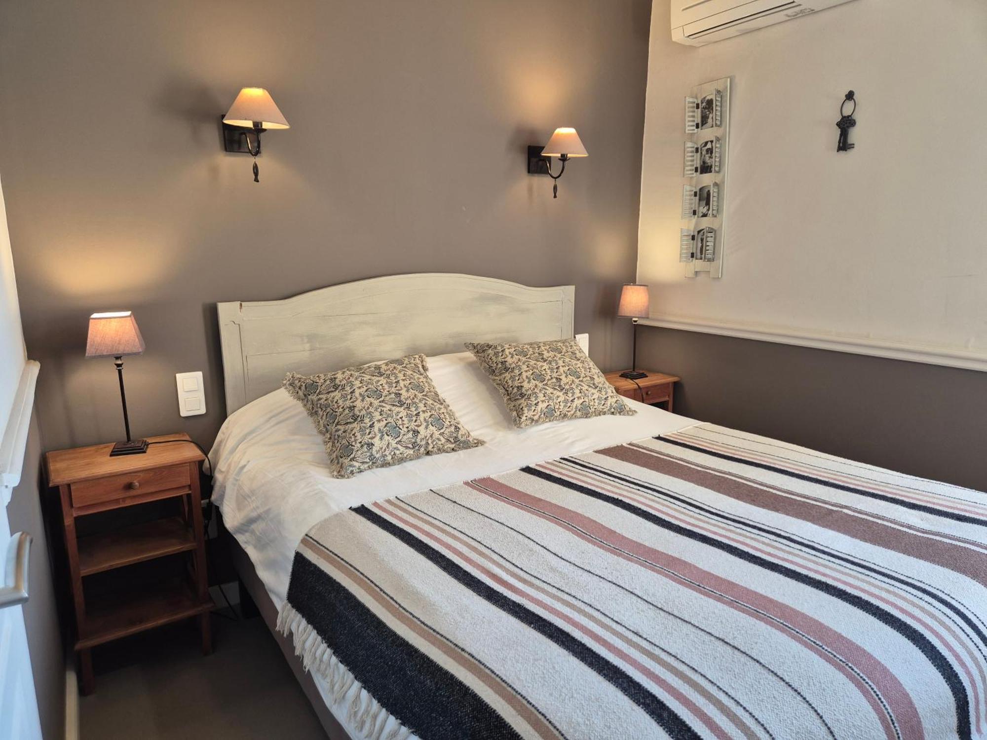 Logishotels Le Relais Du Quercy Meyssac Buitenkant foto